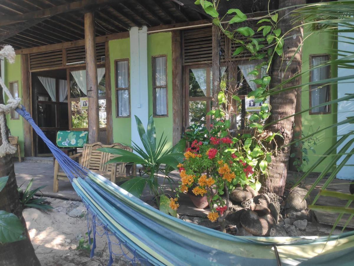 Oliver'S Laguna Eco Lodge Hotel 额布里 外观 照片