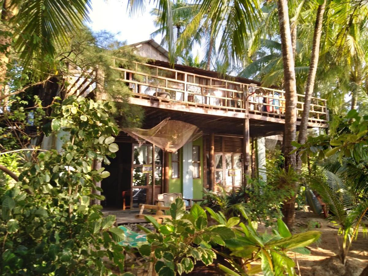 Oliver'S Laguna Eco Lodge Hotel 额布里 外观 照片