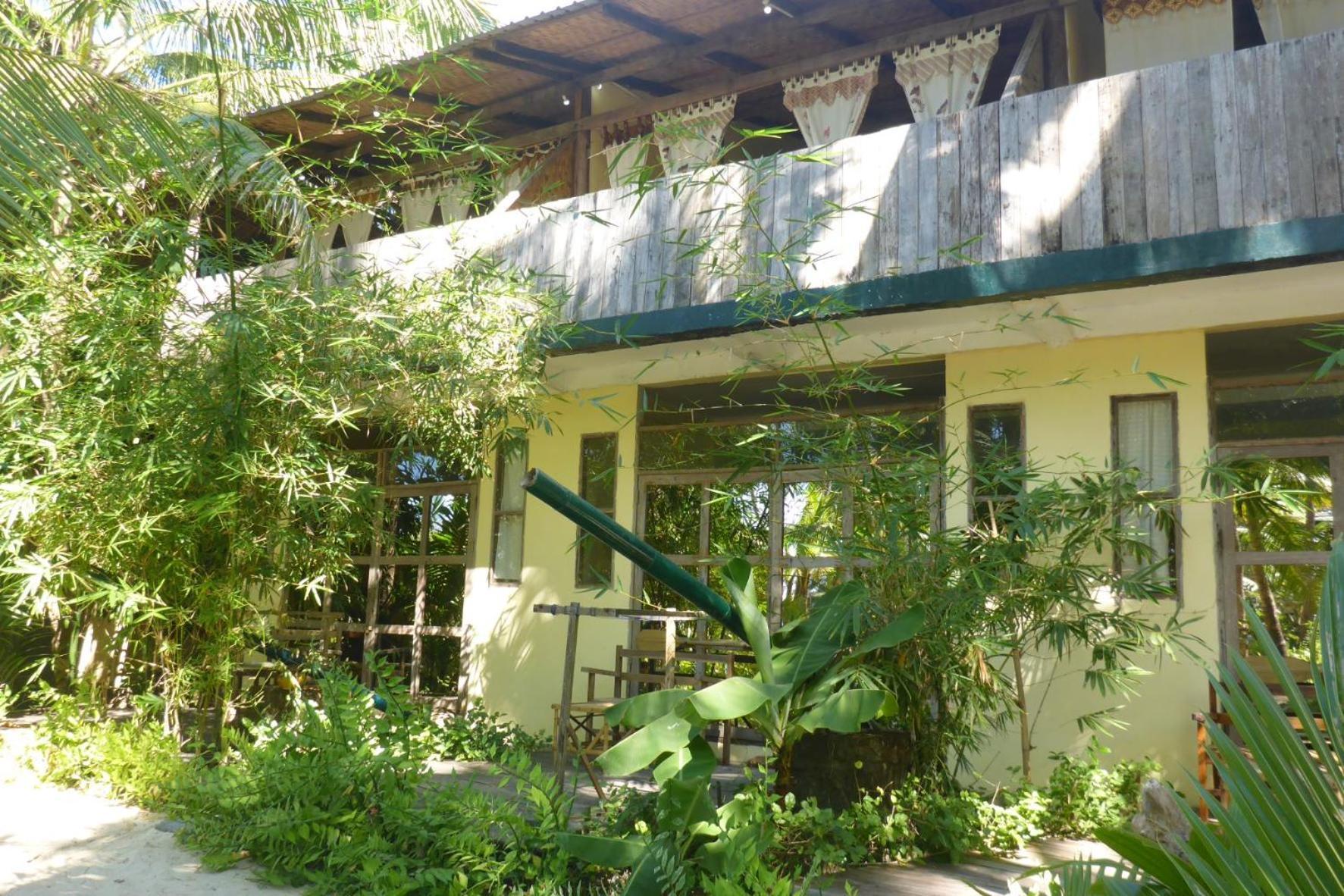 Oliver'S Laguna Eco Lodge Hotel 额布里 外观 照片